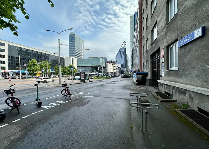 Lovely Raevala 塔林